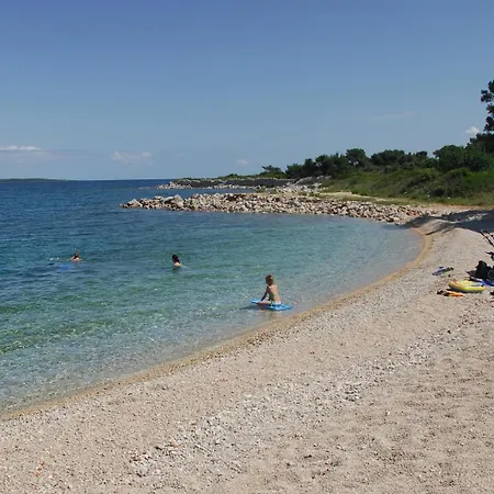 Gostinjska kuća Evita With Sea View Nerezine