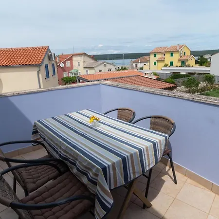 House Evita With Sea View Pensión Nerezine