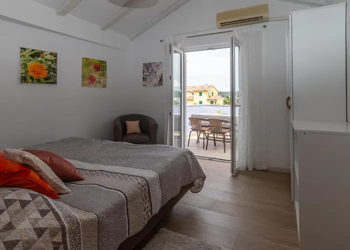 House Evita With Sea View 3*