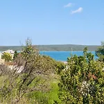 House Evita With Sea View נזרין