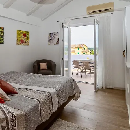 House Evita With Sea View