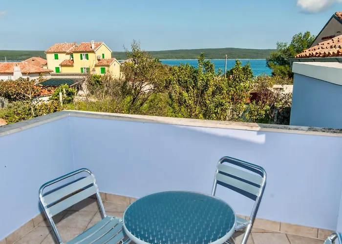 House Evita With Sea View Affittacamere Nerezine